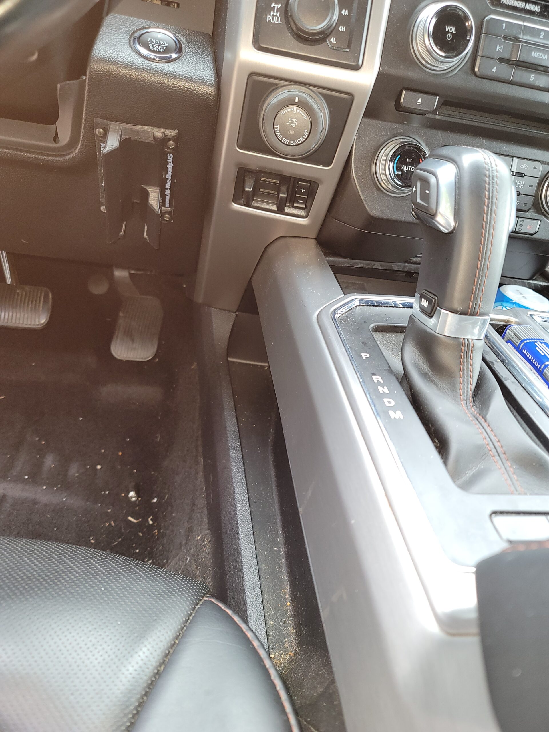 At The Ready mount installed inside a vehicle